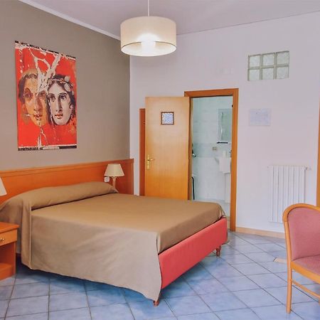 פומפיי Hotel Piccolo Sogno מראה חיצוני תמונה