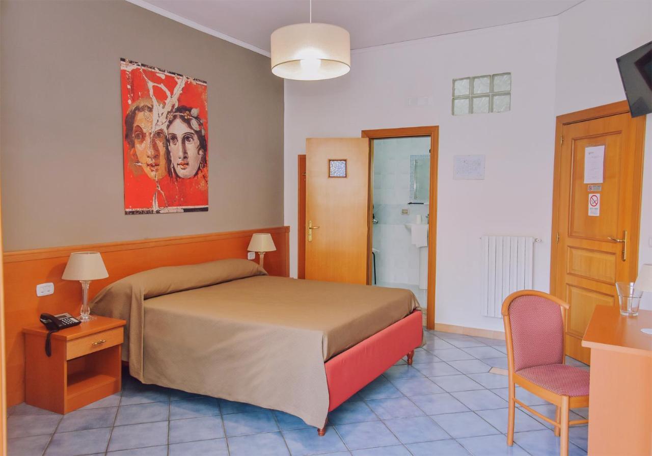 פומפיי Hotel Piccolo Sogno מראה חיצוני תמונה