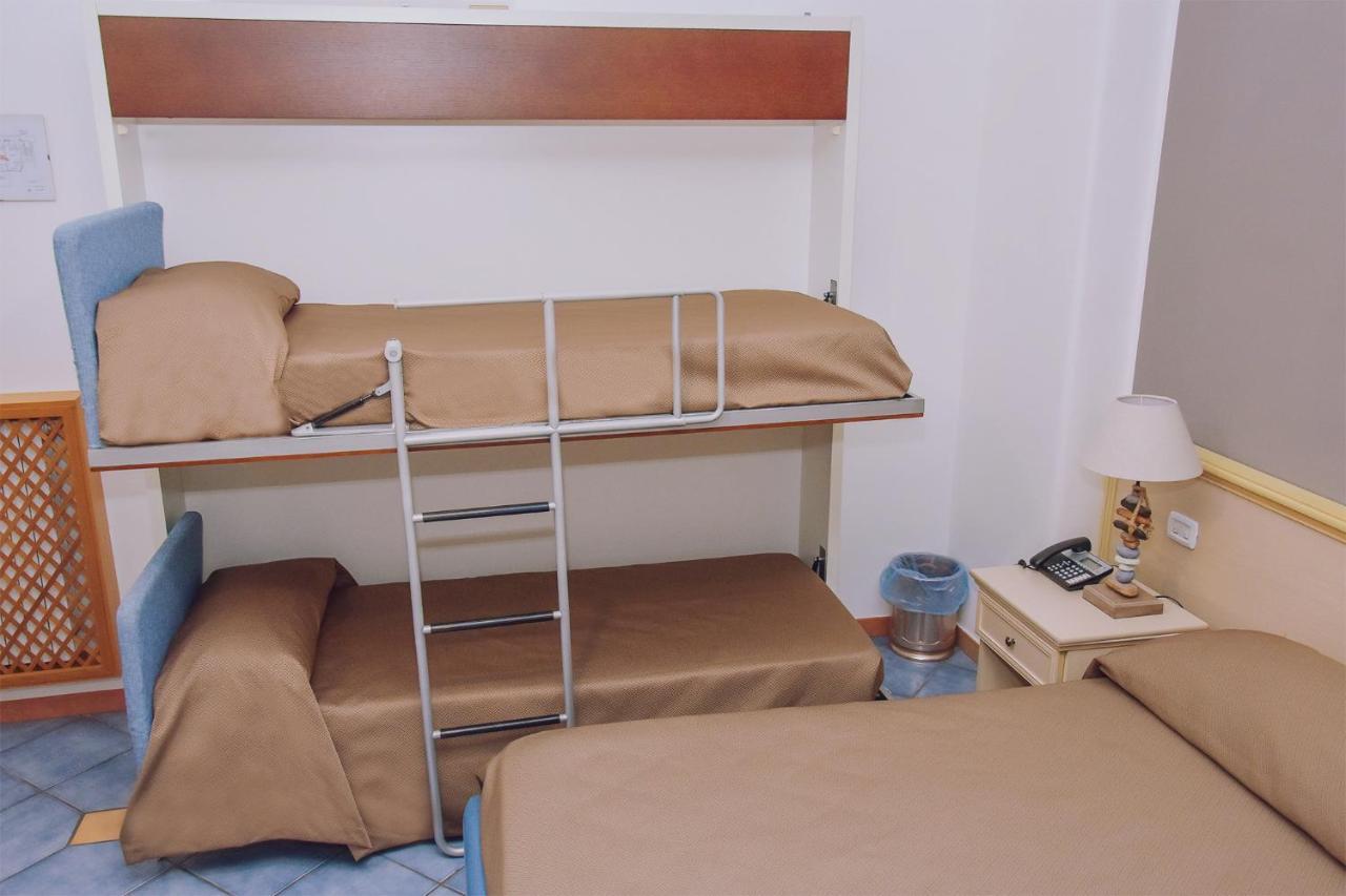 פומפיי Hotel Piccolo Sogno מראה חיצוני תמונה