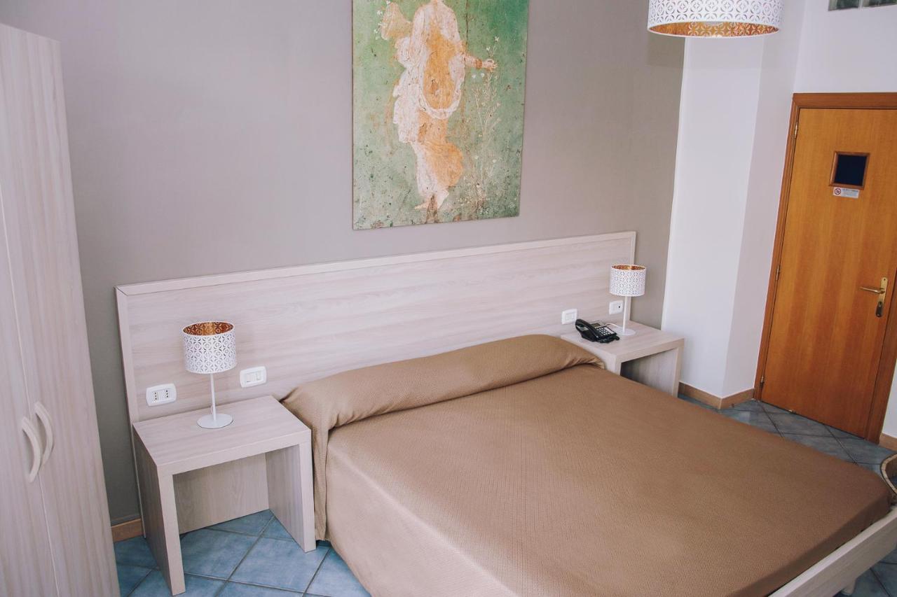 פומפיי Hotel Piccolo Sogno מראה חיצוני תמונה