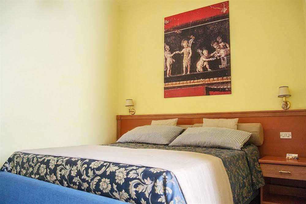 פומפיי Hotel Piccolo Sogno מראה חיצוני תמונה
